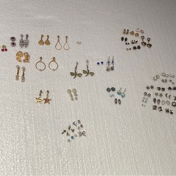 LOT SALE 48 Pairs of Earring One Price! - Picture 3 of 9